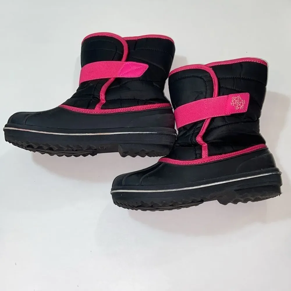 Place Black Pink Girl Snow Boots Size 4